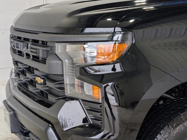 2025 Chevrolet Silverado 1500 Work Truck- Convenience Pkg in Cars & Trucks in Barrie - Image 2