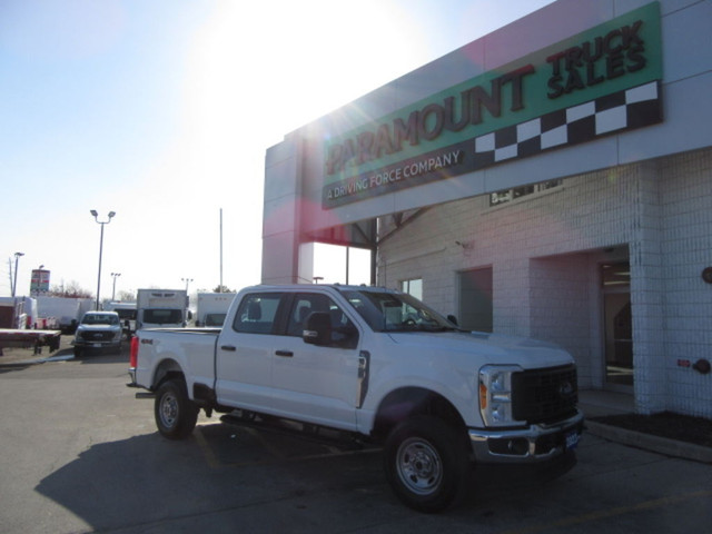 2023 Ford F-250 CREW CAB 4X4 6.8FT BOX in Cars & Trucks in Oakville / Halton Region