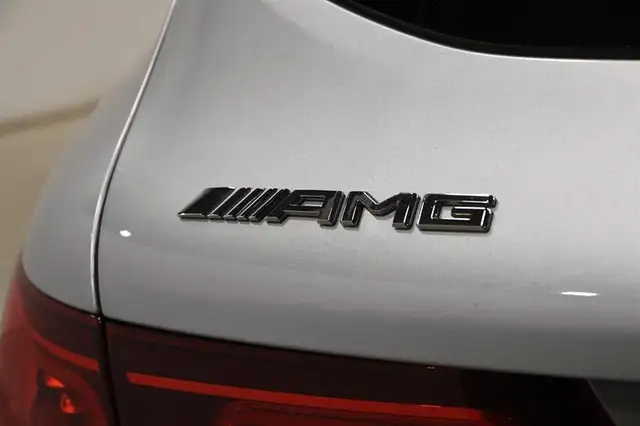 2022 Mercedes-Benz GLC43 AMG 4MATIC SUV Ensemble haut de gamme,  in Cars & Trucks in Laval / North Shore - Image 22