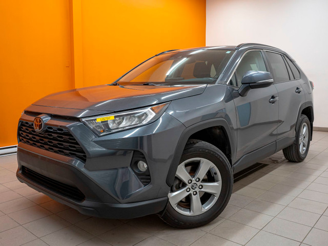 2021 Toyota RAV4 XLE AWD *TOIT* HAYON ÉLEC GR SÉCURITÉ SIÈGES CH in Cars & Trucks in Laurentides