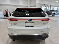 Is finding a vehicle that seamlessly blends luxury and eco-conscious driving at the top of your list... (image 7)