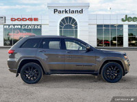 This Jeep Grand Cherokee boasts a Regular Unleaded V-6 3.6 L/220 engine powering this Automatic tran... (image 5)