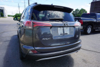 SAFETY INCLUDED FREE ACCIDENT LOCAL ONTARIO CAR Very Clean Toyota AWD Rav4 XLE 2.5L 4Cyl with Automa... (image 4)