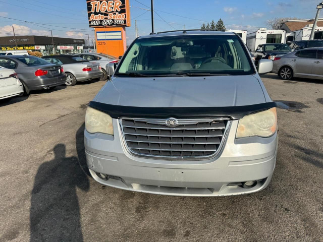 2008 Chrysler Town & Country Touring, RUNS GOOD, AS IS SPECIAL in Cars & Trucks in London