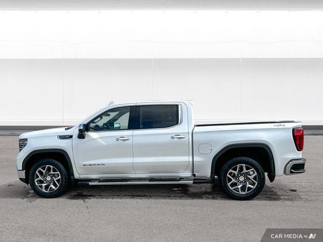 2024 GMC Sierra 1500 SLT 5.3L Crew Cab | Heated Seats And in Cars & Trucks in Winnipeg - Image 3