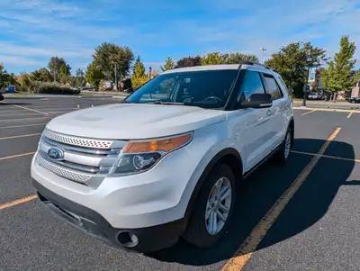 2015 Ford Explorer, AWD -Contact me for the Carfax report. [Contactez-moi pour le rapport Carfax] -C...