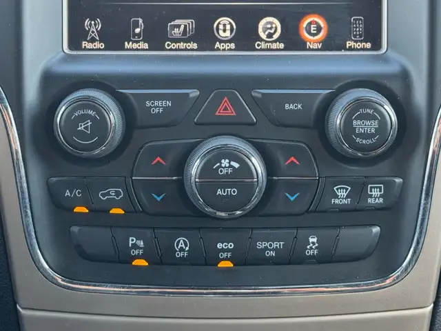 2016 Jeep Grand Cherokee Limited - Leather Seats in Cars & Trucks in Moncton - Image 20