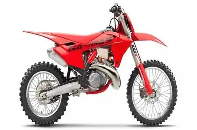 Engine Type: Single-Cylinder Displacement: 15.2 cu. in. (249 cc) Bore and Stroke: Bore: 2.61 in. (66...