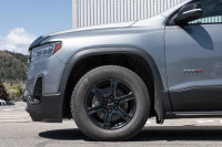 Adventure-ready and refined, this 2020 GMC Acadia AT4 blends rugged capability with premium comfort.... (image 6)