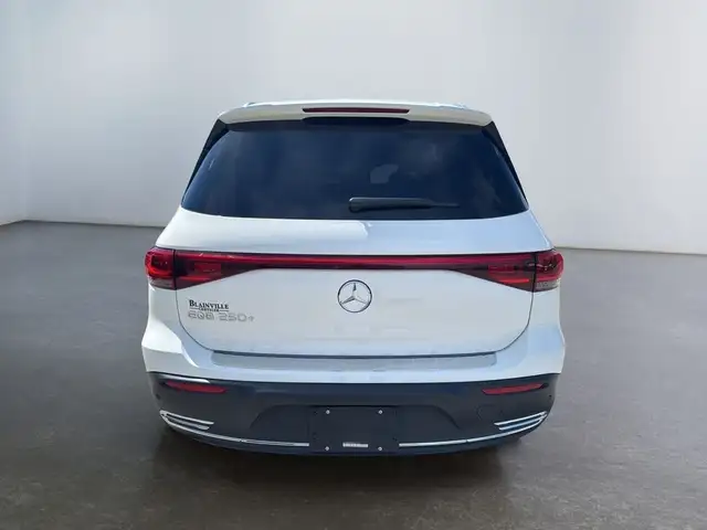2023 Mercedes-Benz EQB EQB 250 TOIT PANO NAV CUIR CHAUFFANT ASSI in Cars & Trucks in Laval / North Shore - Image 7