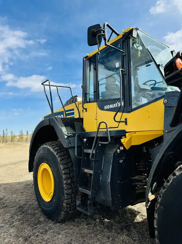 2016 Komatsu WA380-7 LOADER dans Équipement lourd dans Calgary - Image 15