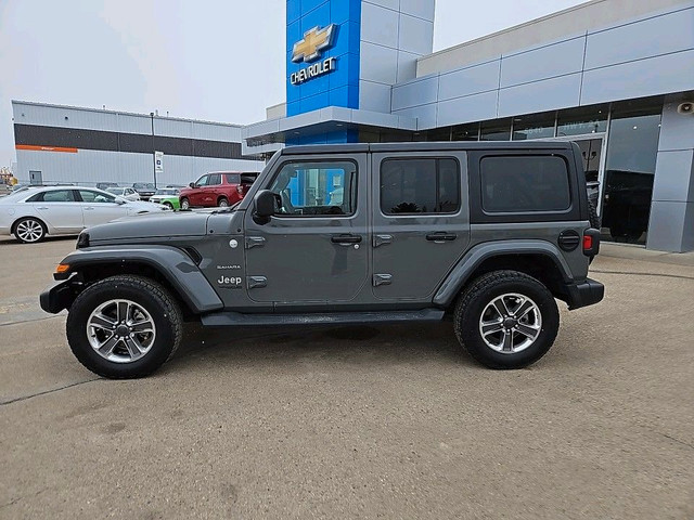 2021 Jeep Wrangler Unlimited Sahara 2.0L 4X4 UNLIMITED SAHARA in Cars & Trucks in Red Deer - Image 3