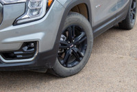 // ACCIDENT FREE!! // // SINGLE OWNER! // Experience the confidence and capability of the 2023 GMC T... (image 5)