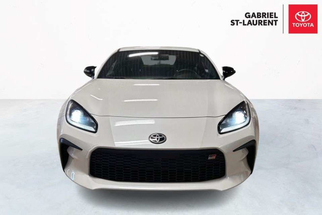 2022 Toyota 86 GR86 + in Cars & Trucks in City of Montréal - Image 2