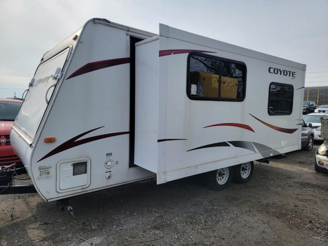2011 KZ Coyote 20 feet X 7.5 feet, Sleeps 8 persons in Cars & Trucks in Oakville / Halton Region - Image 2