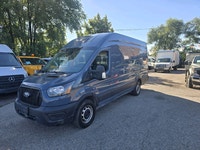 Perfect Auto CLEAN CARFAX - EXTENDED - HIGH ROOF - 3.5 L GAS - SHELVING - DIVIDER - BACK UP CAMERA -... (image 4)