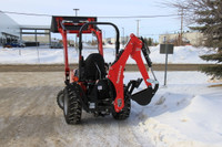 2024 MAHINDRA Max 26XLT WITH BACKHOE 0% Financing available 