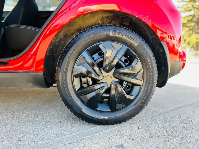 2016 KIA Soul Plus in Cars & Trucks in Edmonton - Image 15