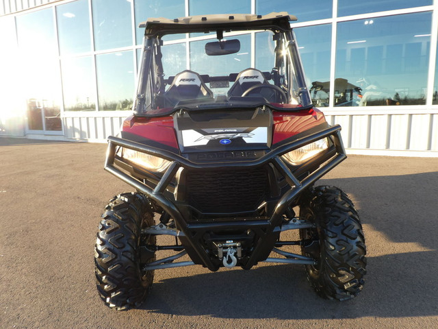  2015 Polaris RZR 900 Cab, Winch, Electric Power Steering in ATVs in Moncton - Image 2