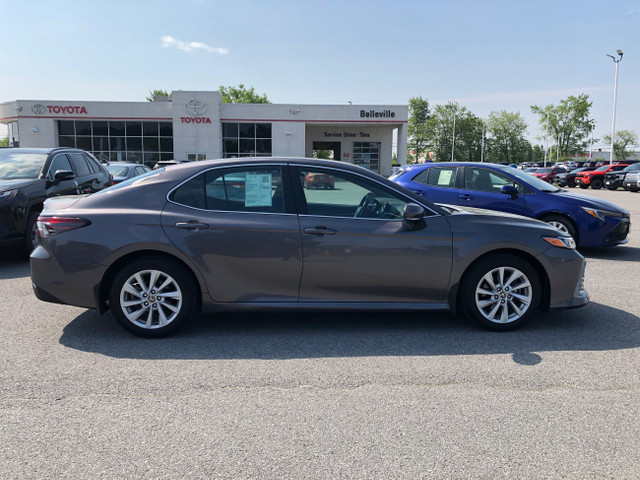2022 Toyota Camry LE ONE OWNER in Cars & Trucks in Belleville - Image 4