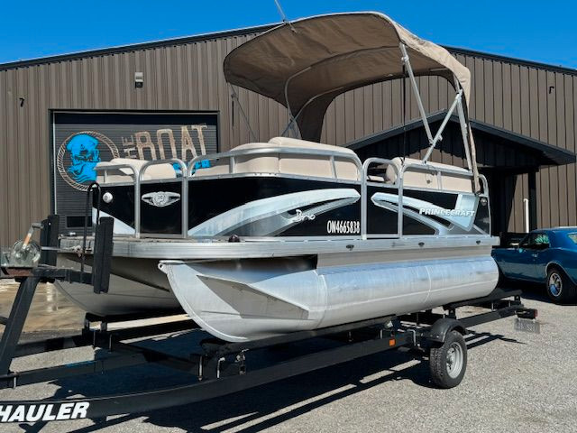 2014 15'X6'  PRINCECRAFT PONTOON 15HP in Powerboats & Motorboats in Peterborough