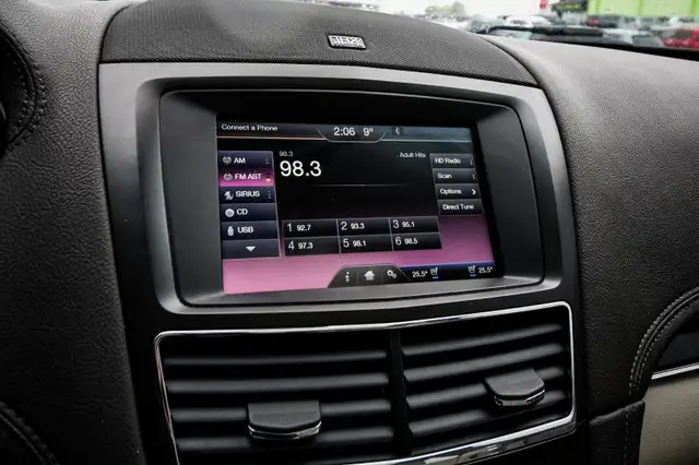 2014 Lincoln MKT ECOBOOST in Cars & Trucks in Ottawa - Image 23