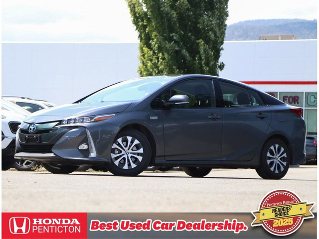 2020 Toyota Prius Prime Upgrade Auto - No Accidents / 1 Owner /  in Cars & Trucks in Penticton