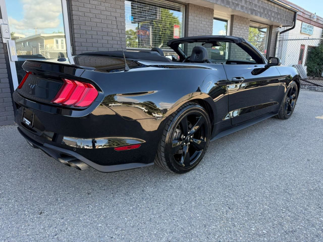 2021 Ford Mustang GT Premium Convertible in Cars & Trucks in Calgary - Image 3