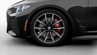 Découvrez la *2025 BMW i4 eDrive40*, la première Gran Coupé entièrement électrique, qui allie dynami... (image 6)