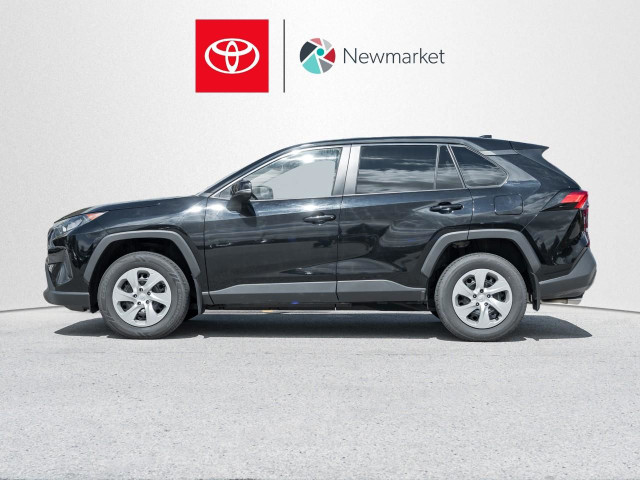 2022 Toyota RAV4 LE in Cars & Trucks in Markham / York Region - Image 3