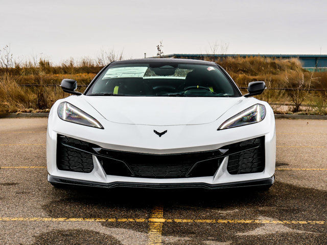 2025 Chevrolet Corvette E-Ray in Cars & Trucks in Strathcona County - Image 2