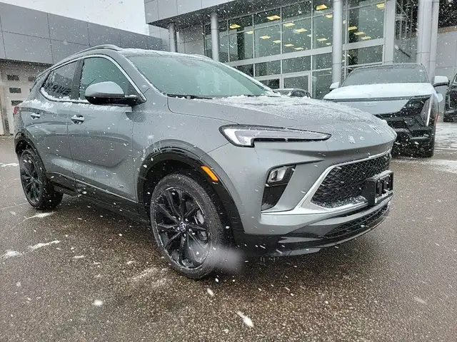 2025 Buick Encore GX Sport Touring in Cars & Trucks in Markham / York Region - Image 4