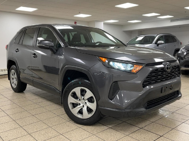2022 Toyota RAV4 LE in Cars & Trucks in Calgary