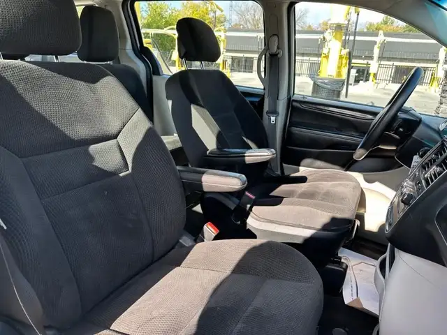 2018 DODGE GRAND CARAVAN * NO ACCIDENTS * V6 * MUST SEE NO ACCID in Cars & Trucks in Barrie - Image 8