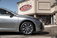 ENJOY 6 MONTHS NO PAYMENT!! LEXUS INSPECTION IS AVAILABLE UPON REQUEST!! CARFAX VERIFIED AVAILABLE U... (image 5)