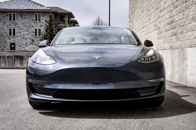 2023 Tesla Model 3 Base • FAST CHARGING • NAV • 360 CAM • SUNROO in Cars & Trucks in Cornwall - Image 4