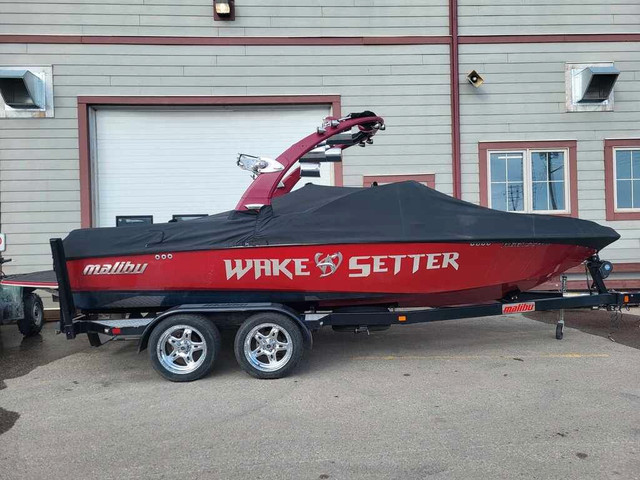  2008 Malibu WAKESETTER 21 VLX in Powerboats & Motorboats in Calgary - Image 2