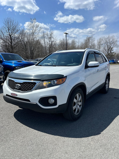 2013 Kia Sorento ( TRÈS PROPRE - ROULE COMME NEUF )