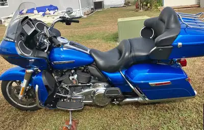 APPLY NOW: https://www.ridecollective.ca/get-pre-approved The 2018 HARLEY-DAVIDSON ROAD GLIDE ULTRA...