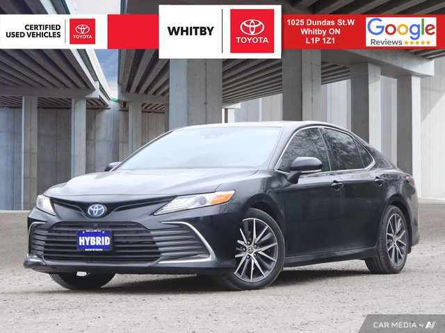 2023 Toyota Camry Hybrid XLE FWD 2.5L / Power Moonroof / Navigat in Cars & Trucks in Oshawa / Durham Region