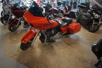 2017 Harley-Davidson Road Glide special 107 Découvrez la Harley-Davidson Road Glide Special 107 de 2...