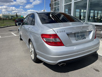 2011 MERCEDES BENZ 300 4MATIC AWD, BC CAR LOADED WITH LEATHER HEATED SEATS SUNROOF, POWER WINDOWS AN... (image 7)