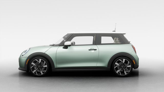 2026 MINI 3 Door Cooper S dans Autos et camions  à Laval/Rive Nord - Image 4