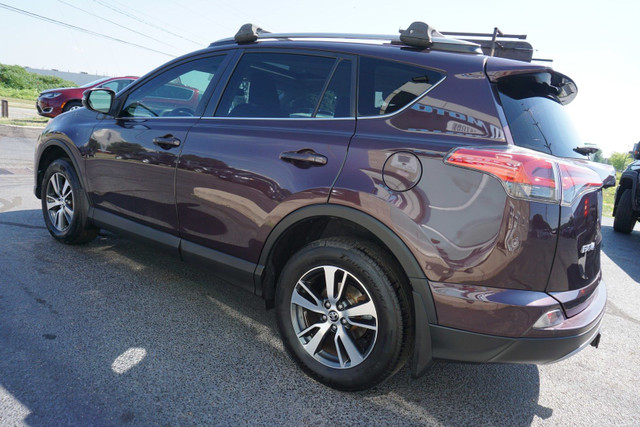 2017 Toyota RAV4 in Cars & Trucks in Oakville / Halton Region - Image 4