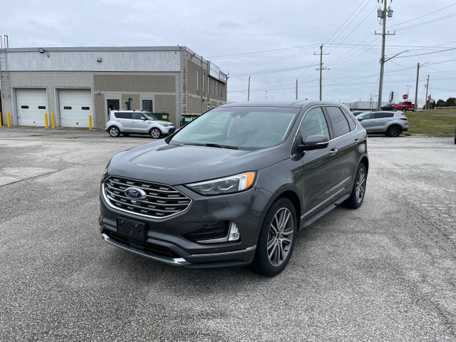 2019 Ford Edge Titanium Leather, roof, navigation in Cars & Trucks in Sarnia