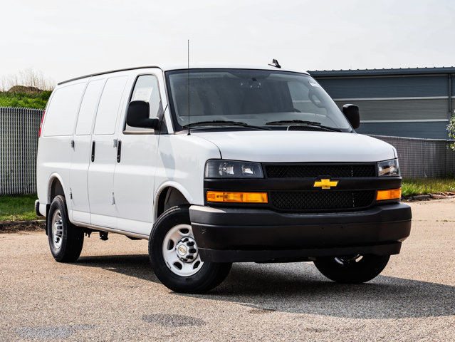 2025 Chevrolet Express Cargo Van in Cars & Trucks in Strathcona County - Image 2