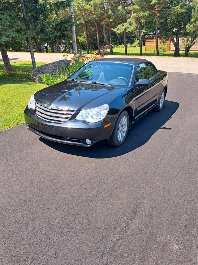 2010 Chrysler Sebring LX in Cars & Trucks in Rimouski / Bas-St-Laurent - Image 3