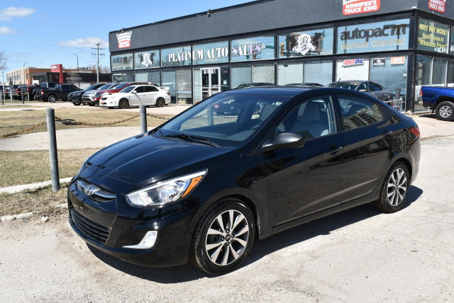  2017 Hyundai Accent SE in Cars & Trucks in Winnipeg - Image 2