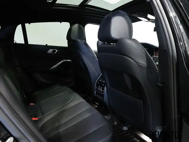 2022 BMW X6 Advanced Driver Assistance Package & Black Pack in Cars & Trucks in Laval / North Shore - Image 11
