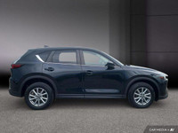Le Mazda CX-5 GX AWD 2022 est un VUS compact qui allie élégance, performance et praticité. Dès le pr... (image 7)
